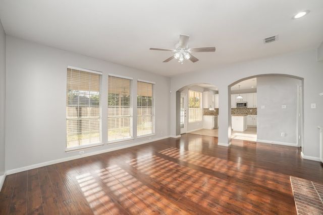 1908 Wood Crest Drive, Grapevine, TX 76051