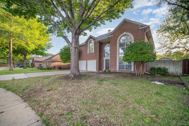 1908 Wood Crest Drive, Grapevine, TX 76051