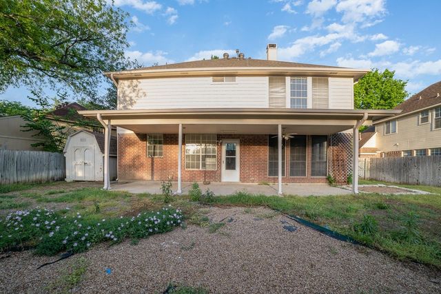 1908 Wood Crest Drive, Grapevine, TX 76051