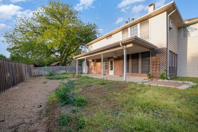 1908 Wood Crest Drive, Grapevine, TX 76051