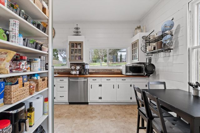 610 W Sunset Road, Lookout Mountain, TN 37350