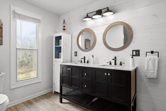 610 W Sunset Road, Lookout Mountain, TN 37350