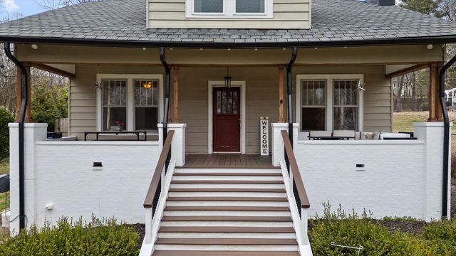 610 W Sunset Road, Lookout Mountain, TN 37350