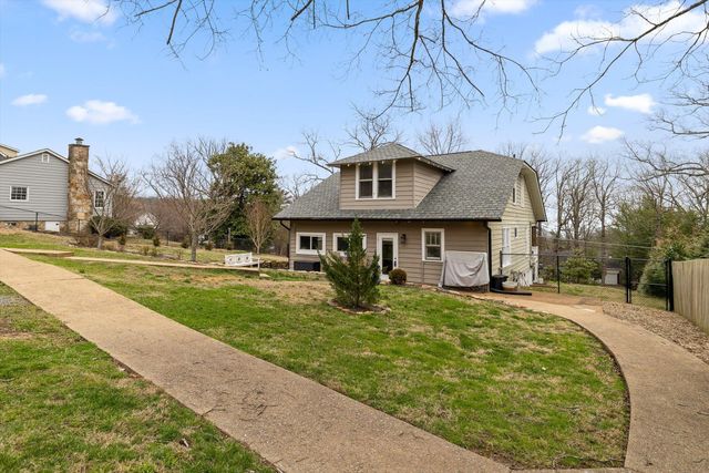 610 W Sunset Road, Lookout Mountain, TN 37350