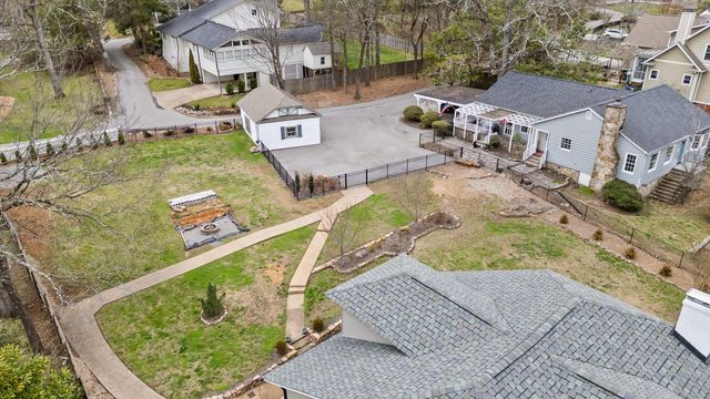 610 W Sunset Road, Lookout Mountain, TN 37350