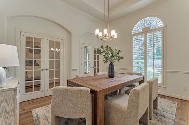 6 Millsap, The Woodlands, TX 77382