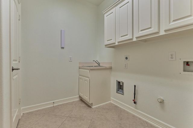 6 Millsap, The Woodlands, TX 77382