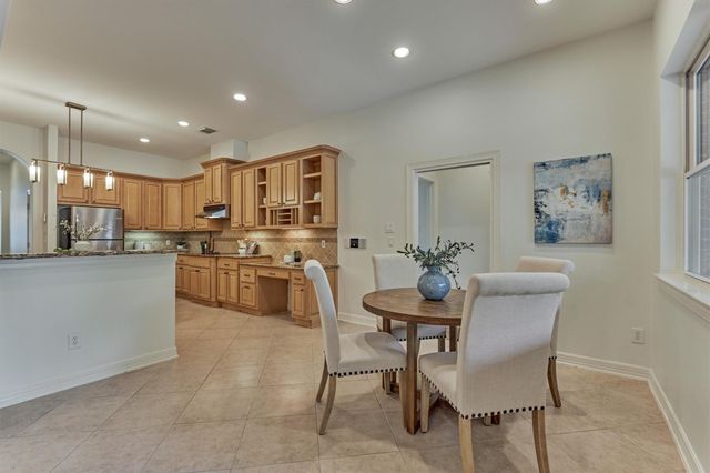 6 Millsap, The Woodlands, TX 77382
