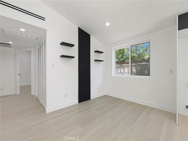 20528 & 20526 Hamlin Street, Winnetka, CA 91306