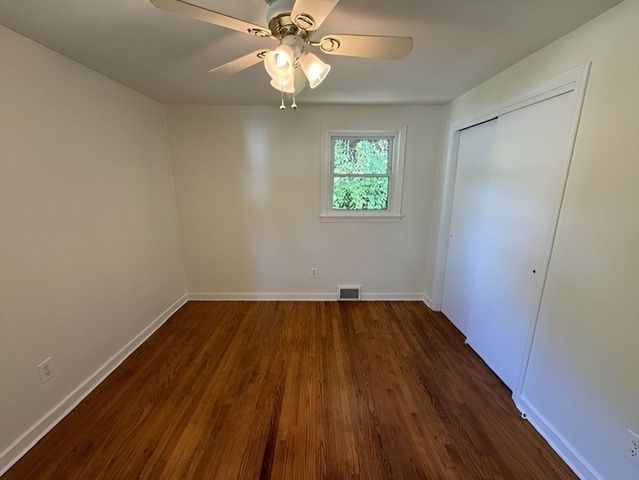 84 Hanward Hl, East Longmeadow, MA 01028