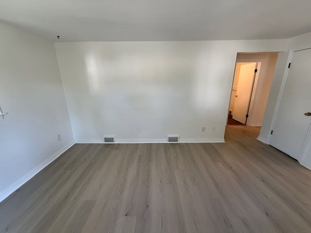 84 Hanward Hl, East Longmeadow, MA 01028