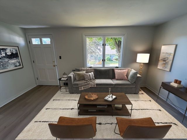 84 Hanward Hl, East Longmeadow, MA 01028