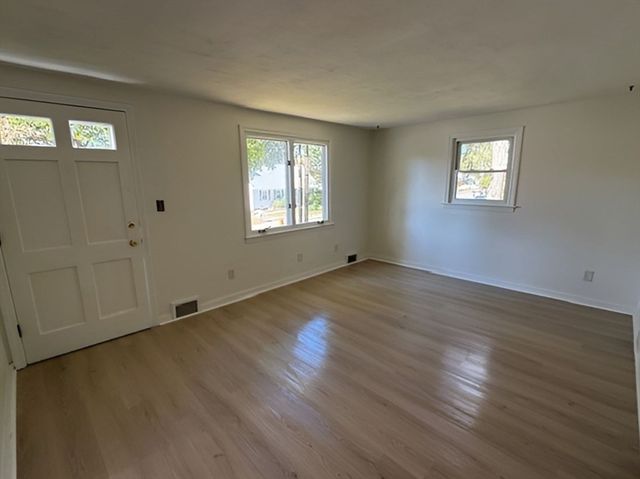 84 Hanward Hl, East Longmeadow, MA 01028