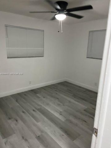 4301 NW 59th Ct, North Lauderdale, FL 33319