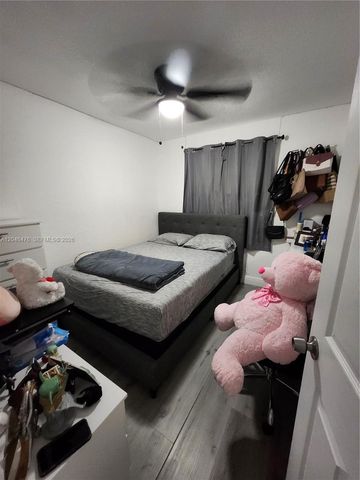 4301 NW 59th Ct, North Lauderdale, FL 33319