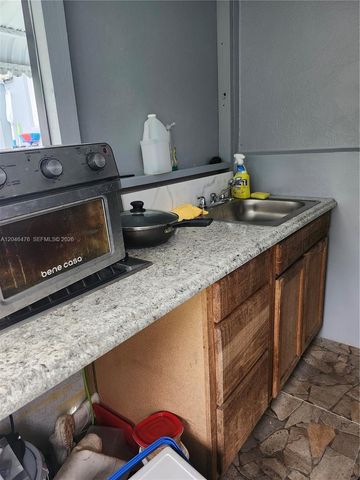 4301 NW 59th Ct, North Lauderdale, FL 33319