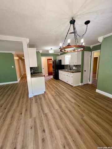 907 Big Bend Dr, Beeville, TX 78102