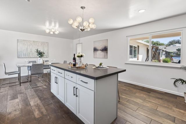 2135 W Hedding Street, San Jose, CA 95128