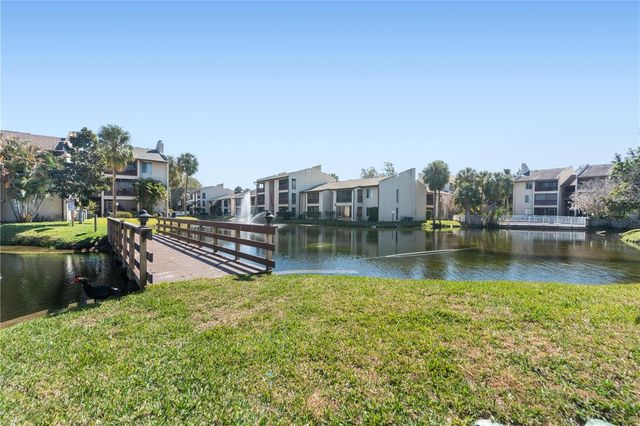 3848 N LAKE DRIVE 137, Tampa, FL 33614