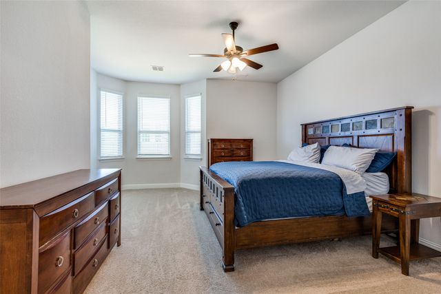 672 Harris Ridge Drive, Arlington, TX 76002