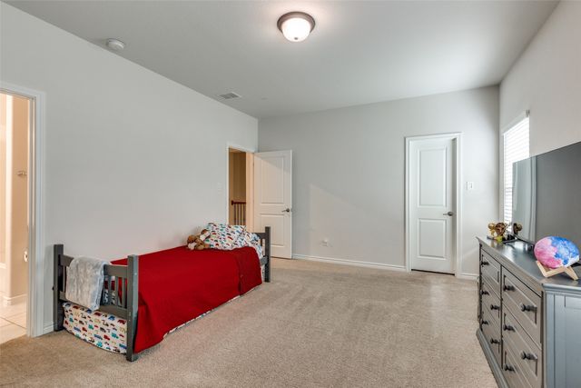 672 Harris Ridge Drive, Arlington, TX 76002