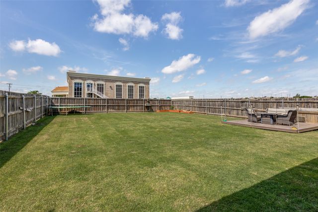 672 Harris Ridge Drive, Arlington, TX 76002