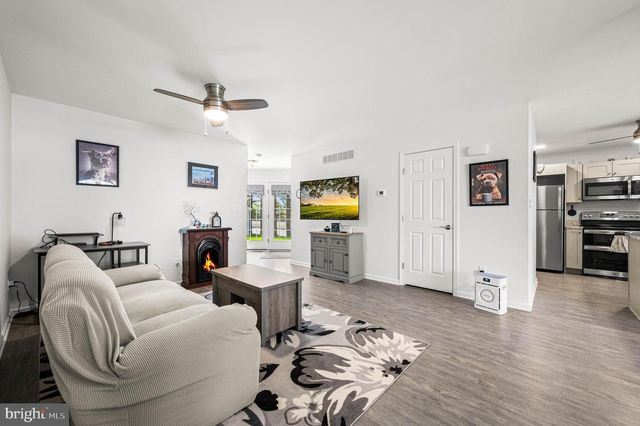 125 N 4TH ST, Bally, PA 19503