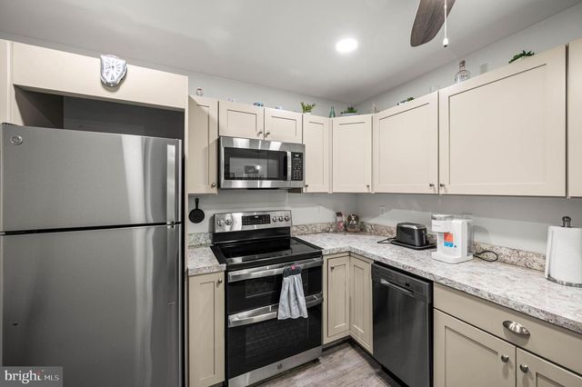 125 N 4TH ST, Bally, PA 19503