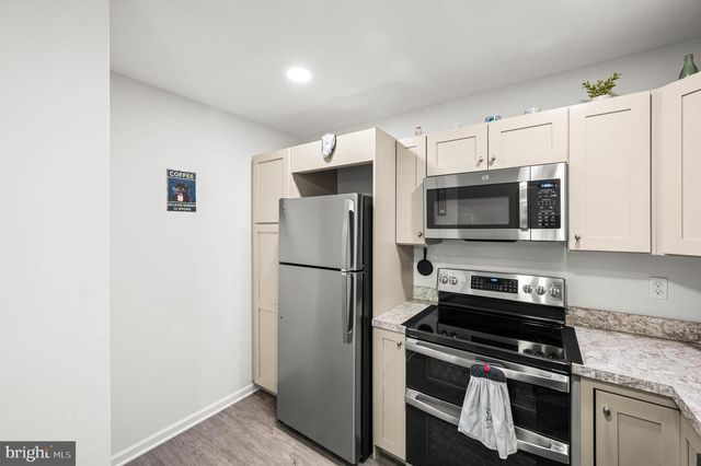 125 N 4TH ST, Bally, PA 19503