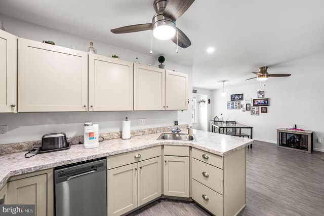 125 N 4TH ST, Bally, PA 19503