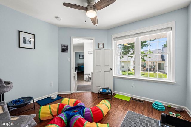 125 N 4TH ST, Bally, PA 19503