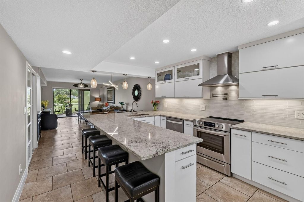 1091 Keystone Drive, Jupiter, FL 33458