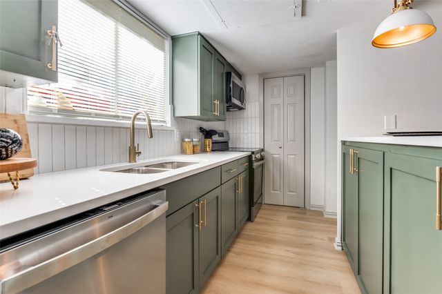 2702 Douglas Avenue 129, Dallas, TX 75219