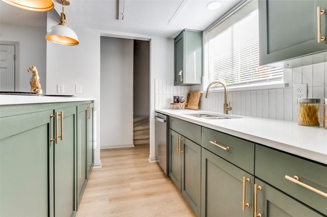 2702 Douglas Avenue 129, Dallas, TX 75219