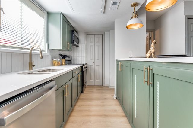 2702 Douglas Avenue 129, Dallas, TX 75219