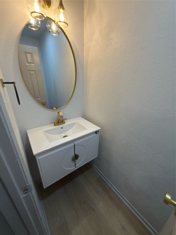 2702 Douglas Avenue 129, Dallas, TX 75219