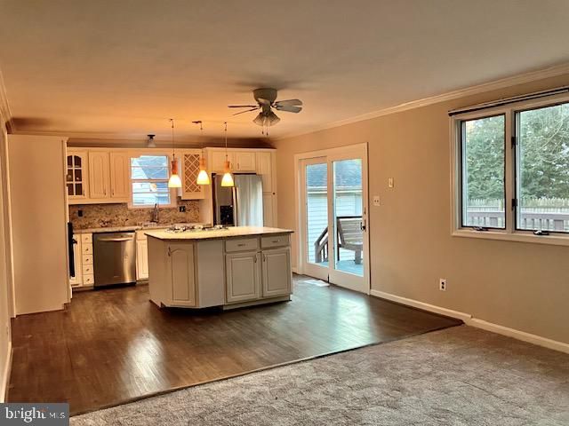 8106 FORT HUNT RD, Alexandria, VA 22308