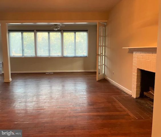 8106 FORT HUNT RD, Alexandria, VA 22308