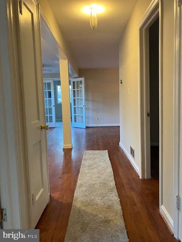 8106 FORT HUNT RD, Alexandria, VA 22308