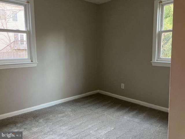 8106 FORT HUNT RD, Alexandria, VA 22308