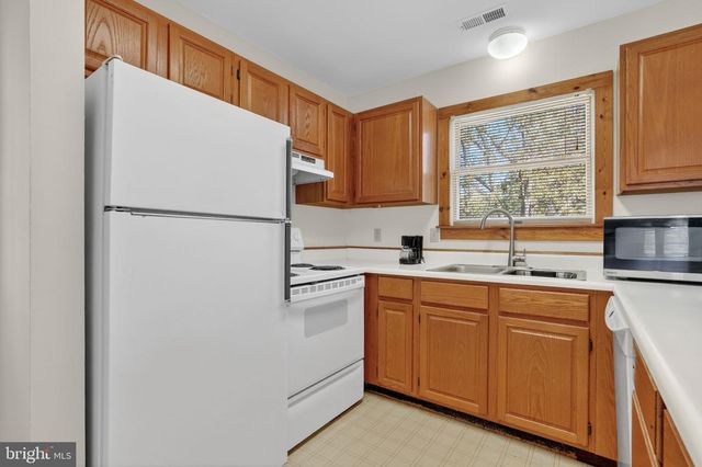 5160 MALLARD POND, Chincoteague Island, VA 23336