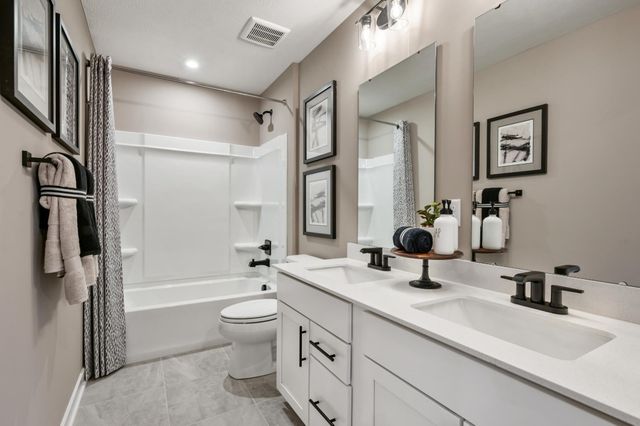 2718 Farm Field Lane, Hendersonville, TN 37075