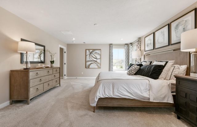 2718 Farm Field Lane, Hendersonville, TN 37075