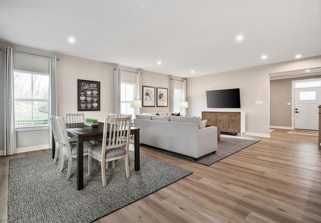 2718 Farm Field Lane, Hendersonville, TN 37075