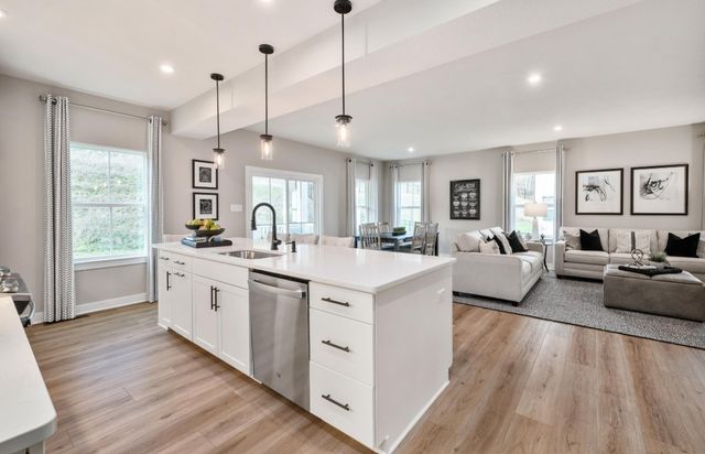 2718 Farm Field Lane, Hendersonville, TN 37075