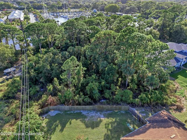 111 Edgewater Way, Merritt Island, FL 32953