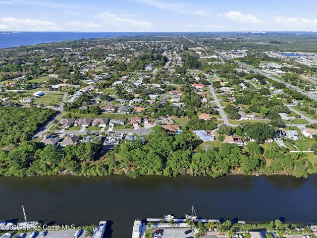 111 Edgewater Way, Merritt Island, FL 32953