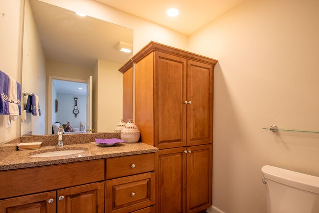 371 Red Oak Lane, Highland Park, IL 60035