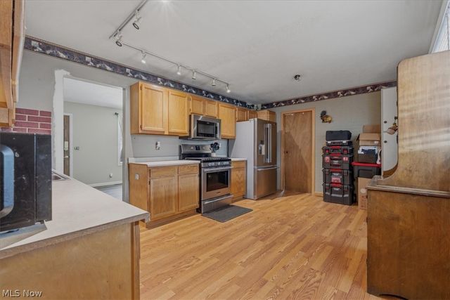 104 41st Street, Vienna, WV 26105