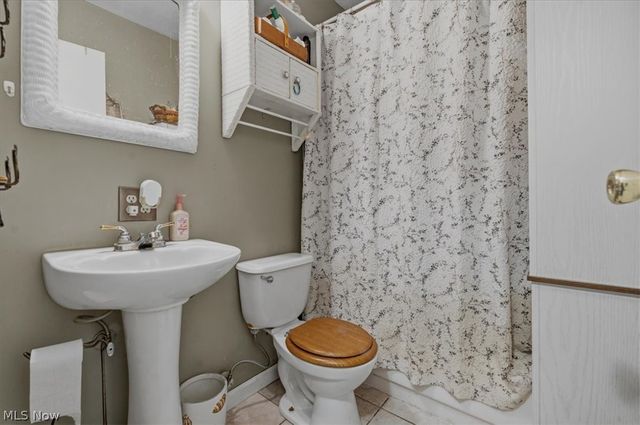 104 41st Street, Vienna, WV 26105